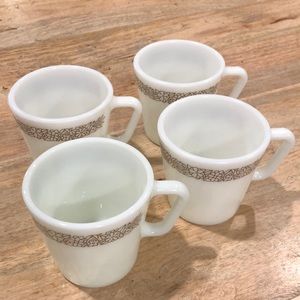 4 Pyrex mugs brows flower print vintage